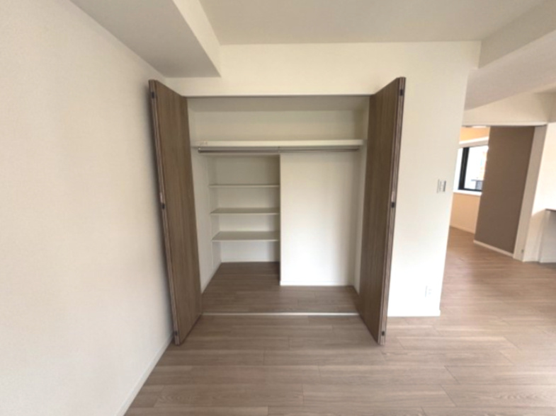 イーグルコート伏見桃山の収納|奥行しっかりでファミリー様も安心の収納力！