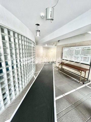 プリムールのロビー