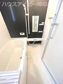 【浴室】 | 本巣市小柿平屋の新築建売！お車並列5台可能！真桑小学校区！耐震等級3・住宅性能評価書取得した安心安全 | 本巣市小柿平屋の新築建売！お車並列5台可能！真桑小学校区！耐震等級3・住宅性能評価書取得した安心安全！