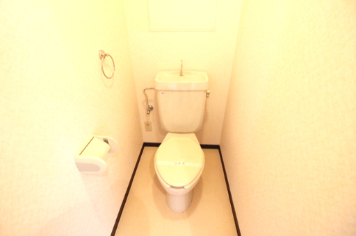 第2ハイツライラックのトイレ|ゆったりとした空間のトイレです