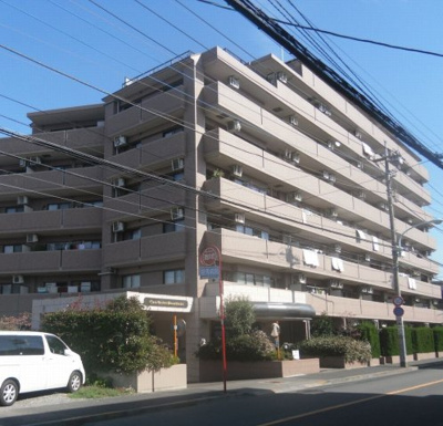 【外観】 | ライオンズガーデン武蔵野台 | 京王線と西武多摩川線の2路線利用できる便利な立地です。