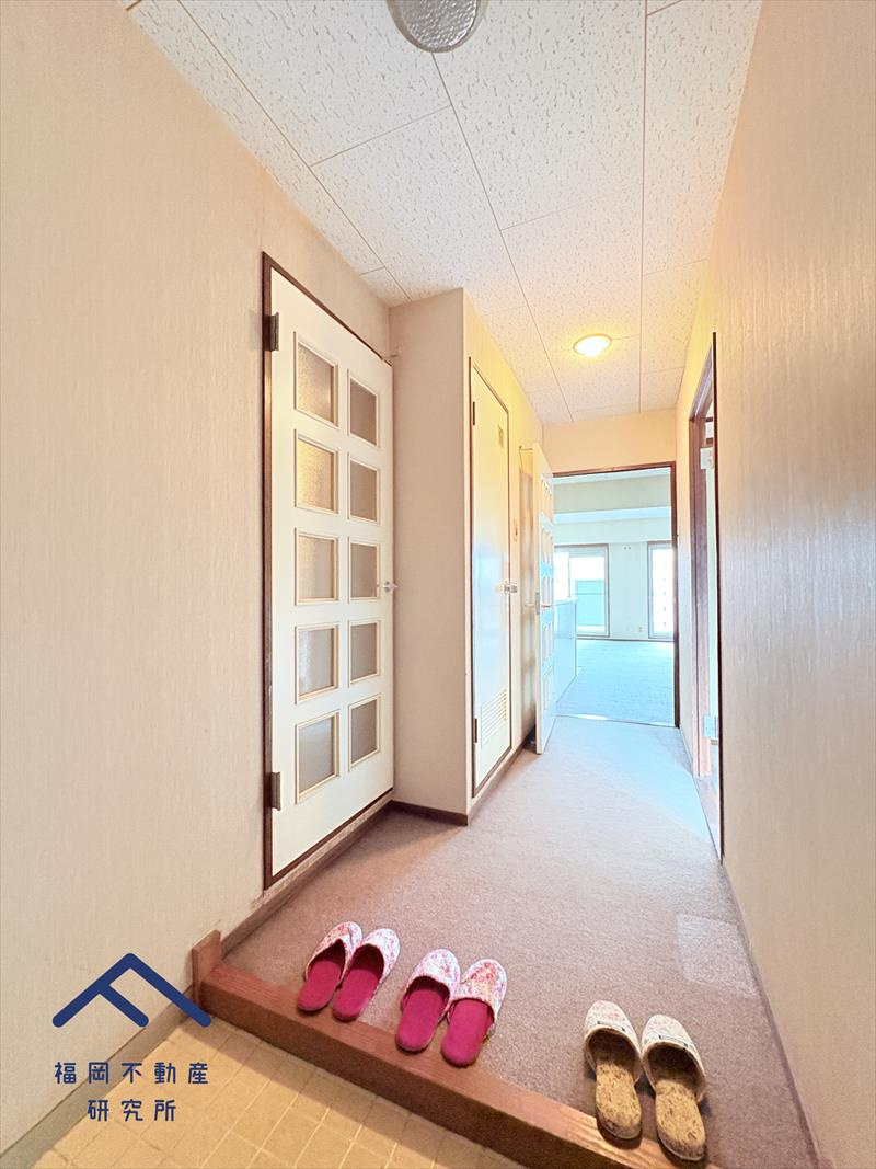 サンライフ香椎C棟の玄関