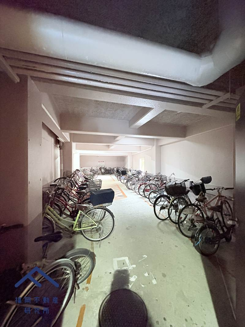 サンライフ香椎C棟の駐車場