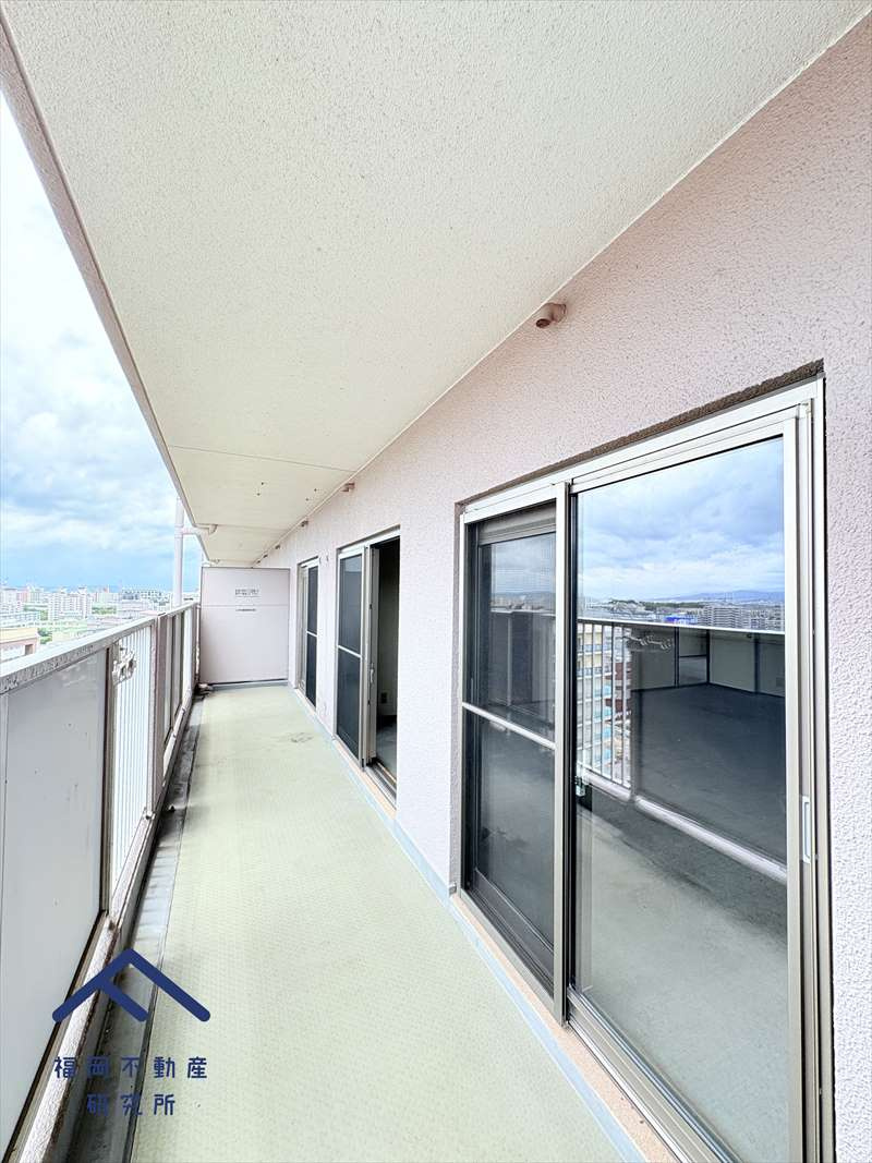 サンライフ香椎C棟のバルコニー