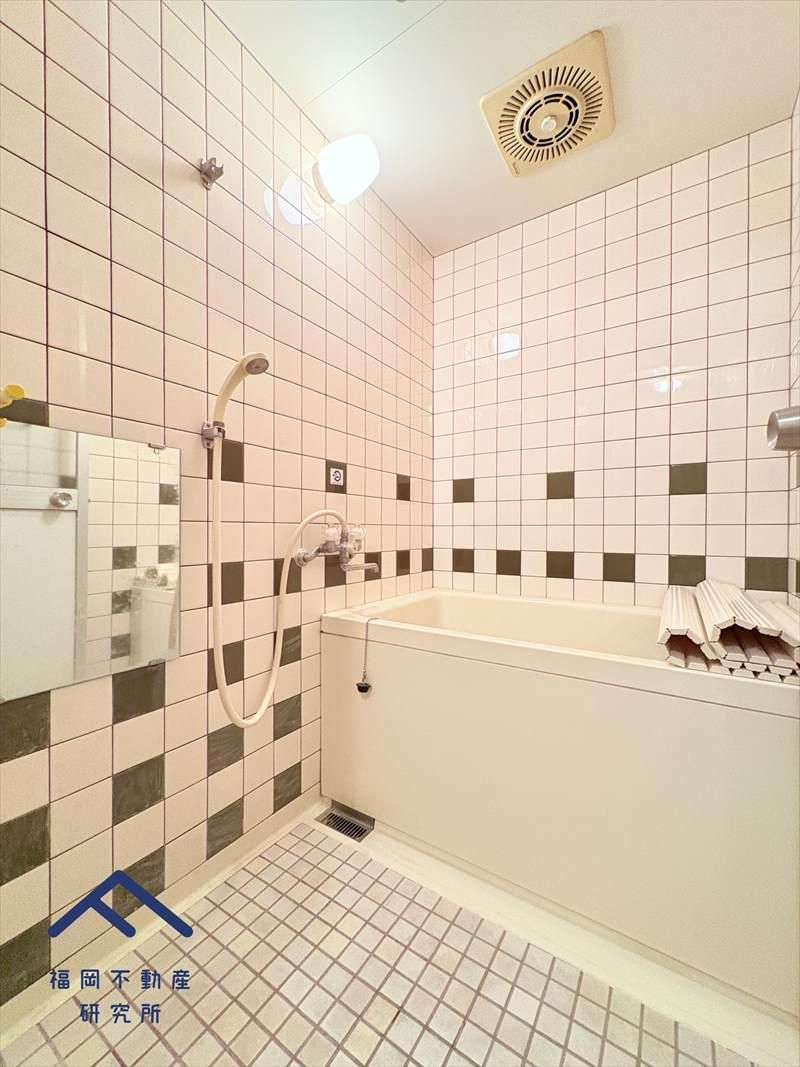 サンライフ香椎C棟の浴室