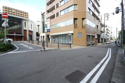 【周辺】 | メインステージ本山