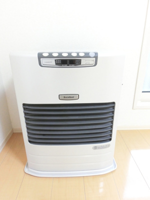 【設備】 | グランモア石江 | FF灯油ストーブ