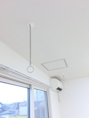 【設備】 | グランモア石江 | 室内物干し