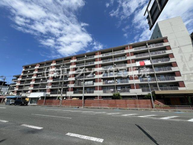 香里グランドコーポの外観|新しい生活にいかがでしょうか？外観はお住まいの顔になります。こだわりたいポイントですね。水回りリフォームやリノベーションも承ってます。
■現地見学・資金計画相談・住宅ローン相談もお問合せ受付中■