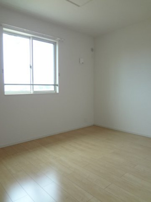 【洋室】 | ラブリーⅡ　Ａ | 落ち着いた色調の洋室です