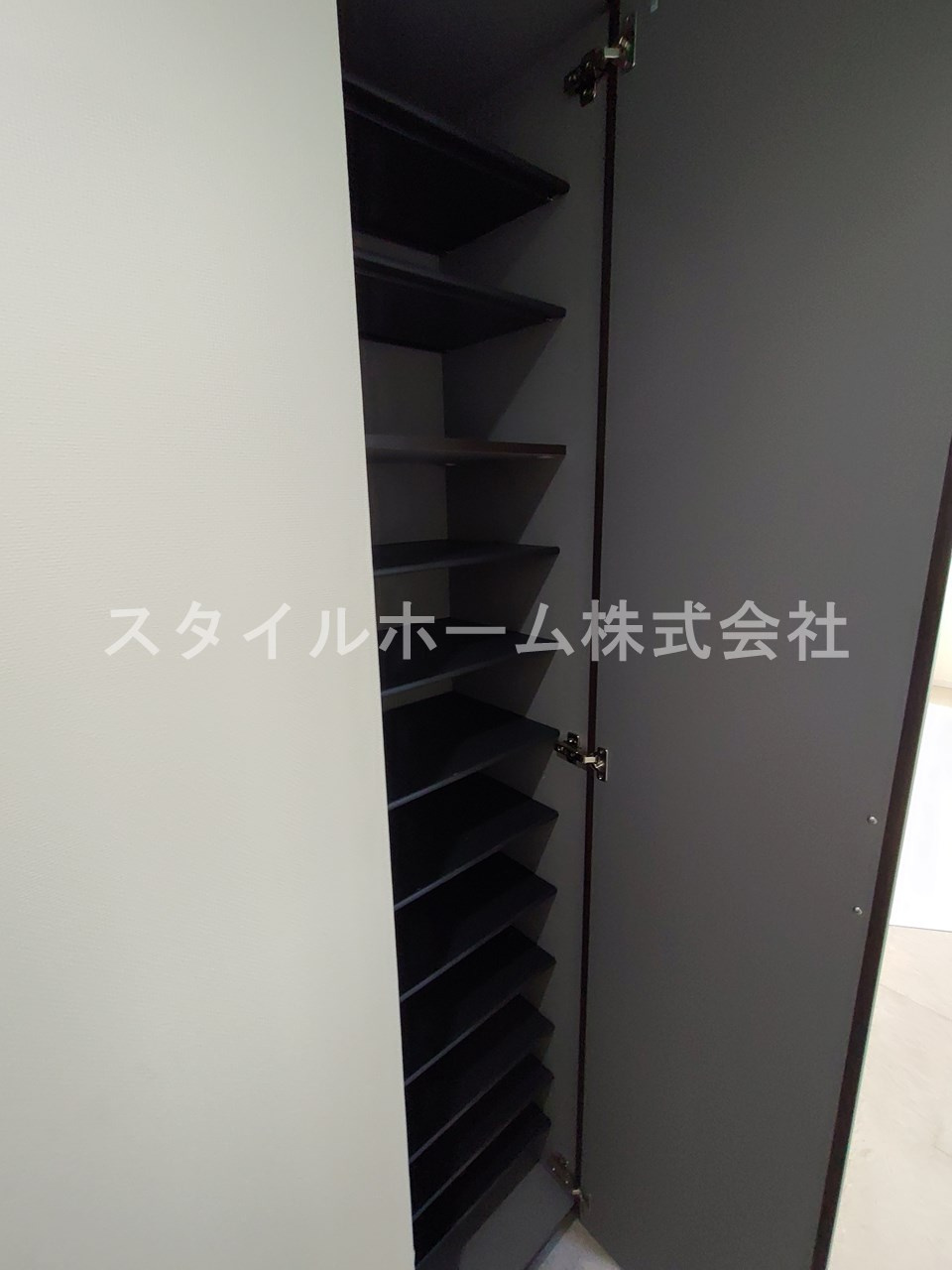 アルフィーネ東曙の玄関