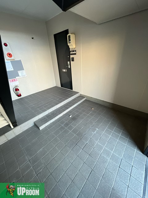 フレマリール安藤のエントランス