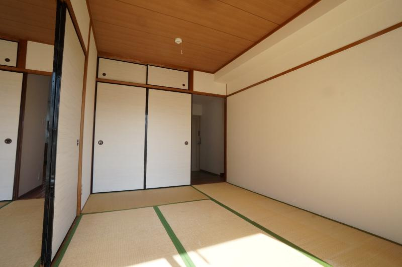 中沢マンションの和室|落ち着いた雰囲気の和室付きです