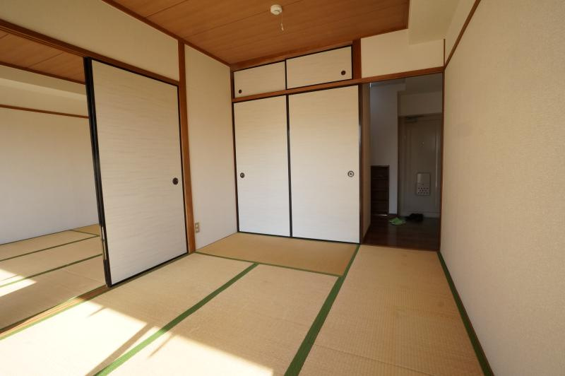 中沢マンションの和室|落ち着いた雰囲気の和室付きです
