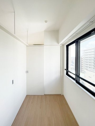 サンクス博多駅南の居間・リビング