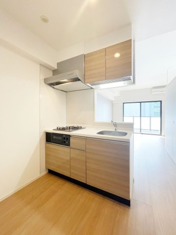 サンクス博多駅南の居間・リビング