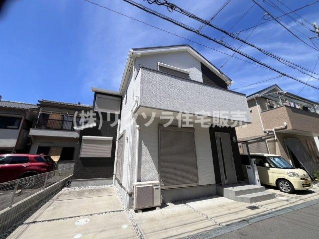 萱島東2丁目　中古一戸建ての外観|新しい生活にいかがでしょうか？外観はお住まいの顔になります。こだわりたいポイントですね。外壁塗装や屋根塗装のご相談も承っております。
■現地内覧・資金計画相談・住宅ローン相談もお問合せ受付中■