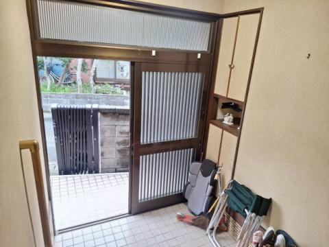 【No.7339】浜坂２丁目中古住宅/4LDK/サンルームあり♪の玄関|シンプルで使いやすい玄関です