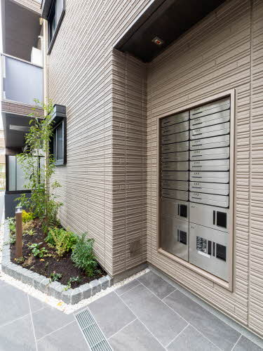 ピアヌーラ東雲のエントランス