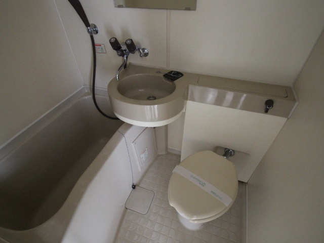 メゾン東雲Ⅰの浴室|お風呂で日々の疲れを落としましょう