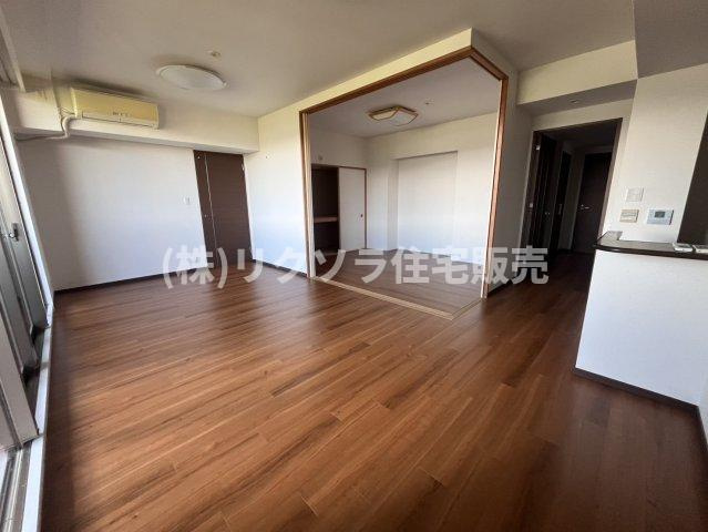 アズ・プレミアムステージ寝屋川のダイニング|LDK15.2帖
■物件内覧・資金計画相談・住宅ローン相談、リフォーム相談、お問合せ受付中■
※当日・翌日のご内覧、ご相談はお電話でのお問合せがスムーズです！