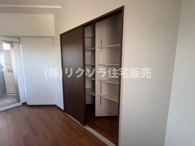 アズ・プレミアムステージ寝屋川の収納|■物件内覧・資金計画相談・住宅ローン相談、リフォーム相談、お問合せ受付中■
※当日・翌日のご内覧、ご相談はお電話でのお問合せがスムーズです！