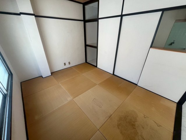 フラッグス肥後橋の和室