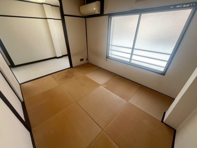 フラッグス肥後橋の和室