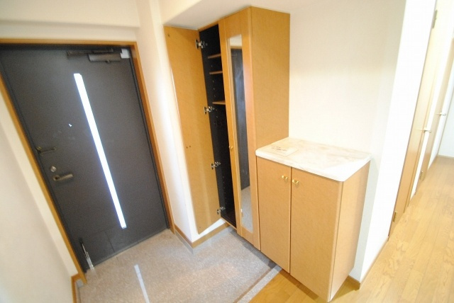 エバーライフネアシティ久留米壱番館の玄関|毎日通る玄関はこちらです