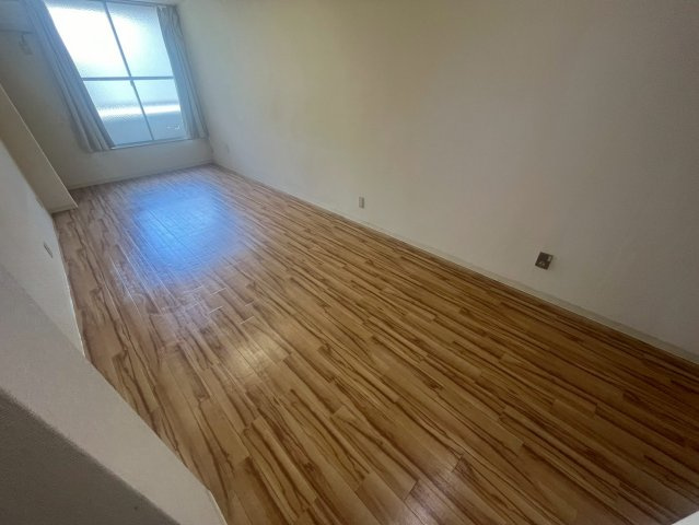 フラッグス肥後橋の洋室