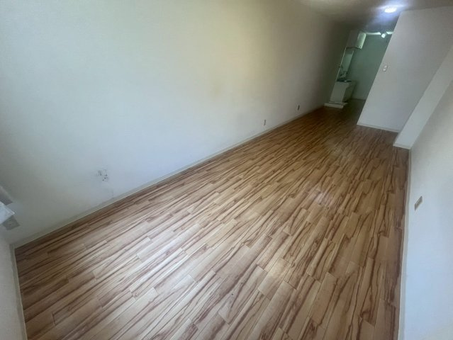 フラッグス肥後橋の洋室