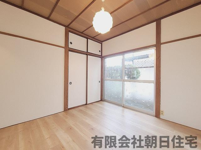 【洋室】 | 上乃木2丁目収益物件 | 落ち着いた色調の洋室です