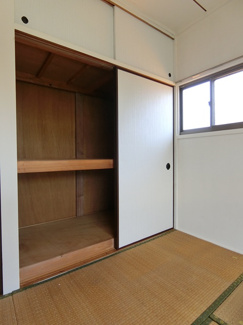 【収納】 | 高勢町貸家 | たっぷりとした収納スペースです