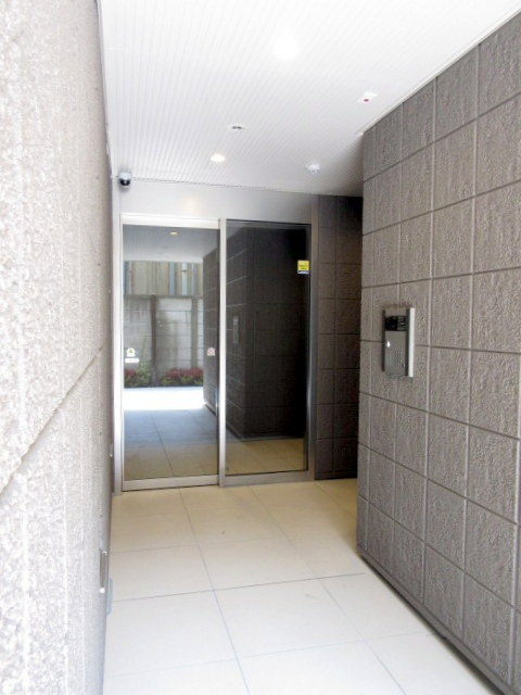 Viseo DCのロビー|★オートロック付きのエントランス★