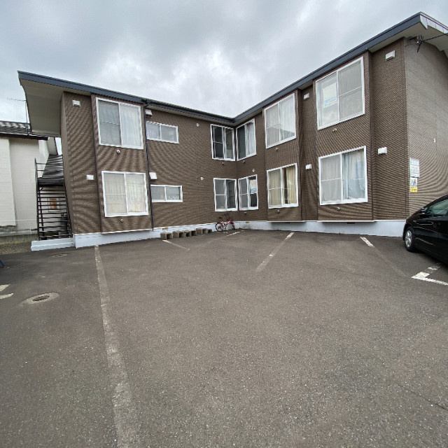 ハイデンスＣＰの駐車場