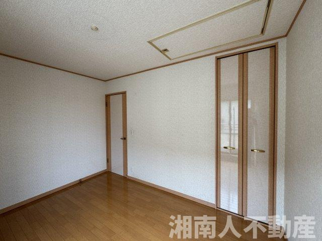 高座郡寒川町宮山 戸建の洋室|コンパクトで使いやすい洋室です