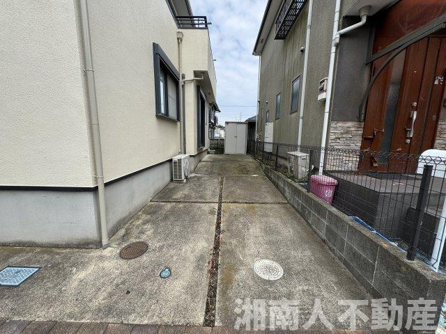 高座郡寒川町宮山 戸建の駐車場|駐車場です