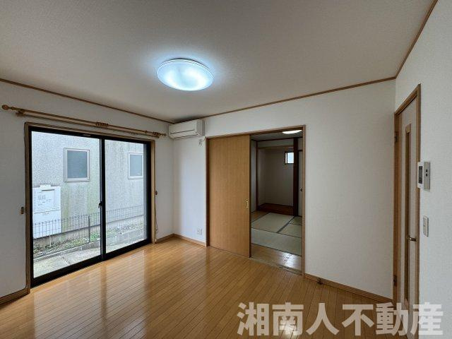 高座郡寒川町宮山 戸建の居間・リビング