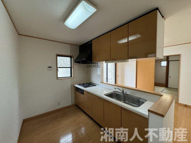 高座郡寒川町宮山 戸建のキッチン|キッチンでお料理をお楽しみください