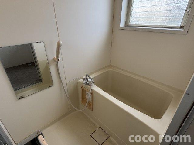 塩津田住宅の浴室