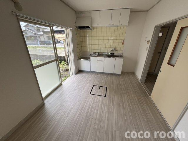 塩津田住宅の居間・リビング