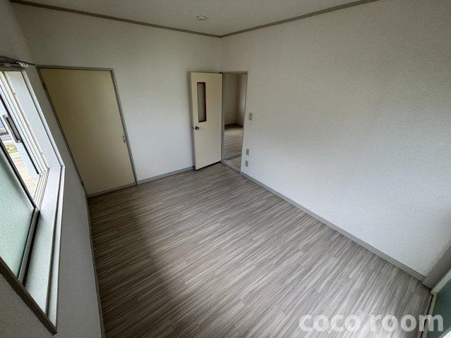 塩津田住宅の居間・リビング