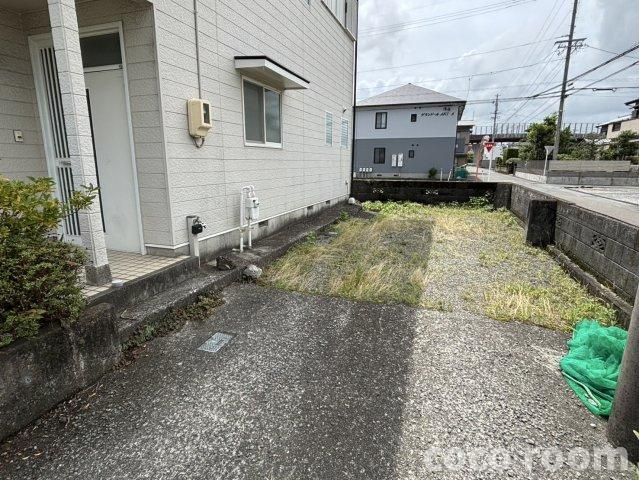 塩津田住宅の庭