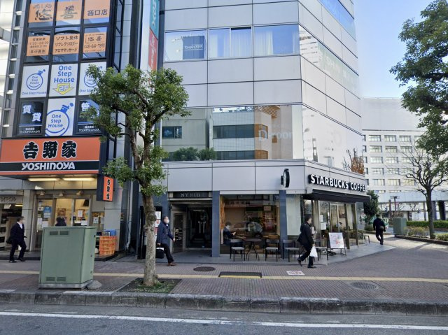NYビルのエントランス
