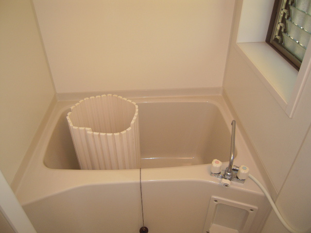 S0599R　笹本荘の浴室