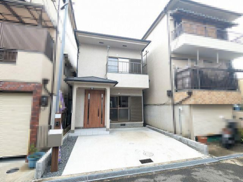 長尾家具町3丁目　中古一戸建ての外観|新しい生活にいかがでしょうか？外観はお住まいの顔になります。こだわりたいポイントですね。外壁塗装や屋根塗装のご相談も承っております。
■現地内覧・資金計画相談・住宅ローン相談もお問合せ受付中■