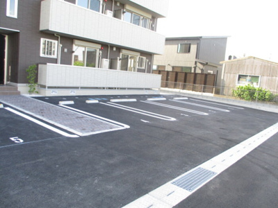 【駐車場】 | オッツ梅満