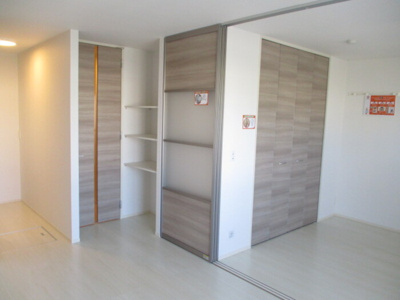 【居間・リビング】 | オッツ梅満