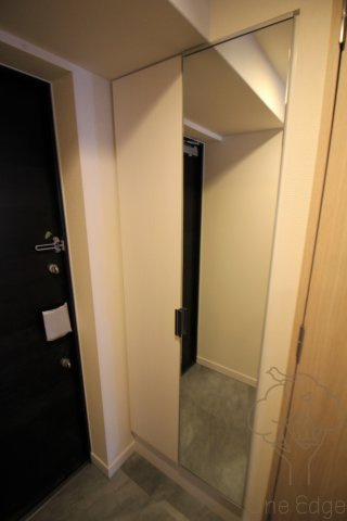 プレサンス梅田東グラッドの玄関
