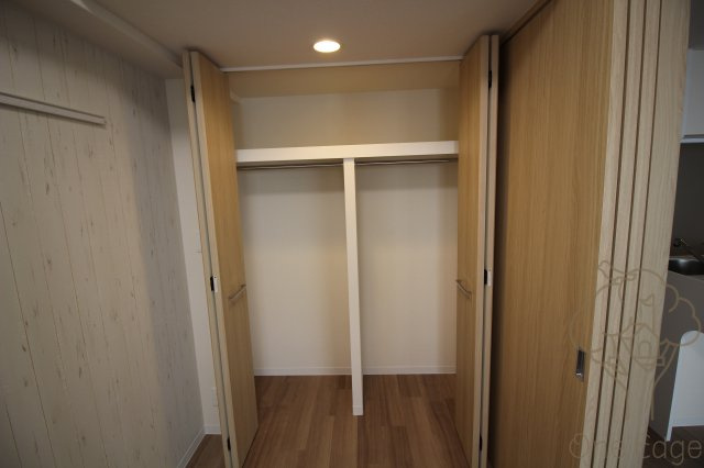 プレサンス梅田東グラッドの収納